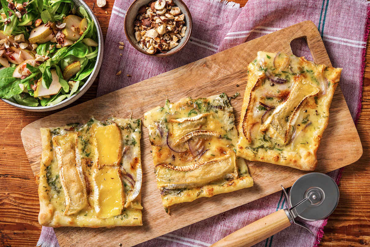 Flammkuchen mit Camembert