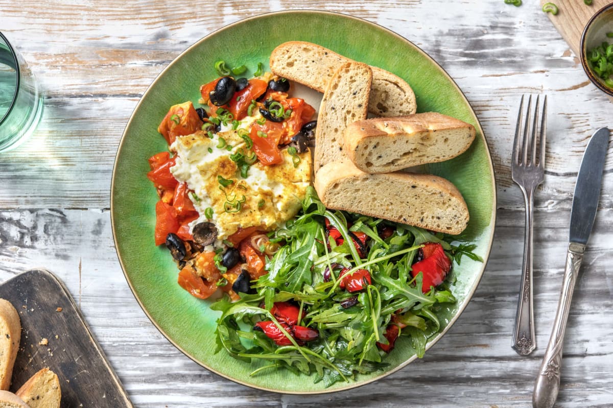 Gebackener Hirtenkäse an Tomatengemüse Rezept | HelloFresh