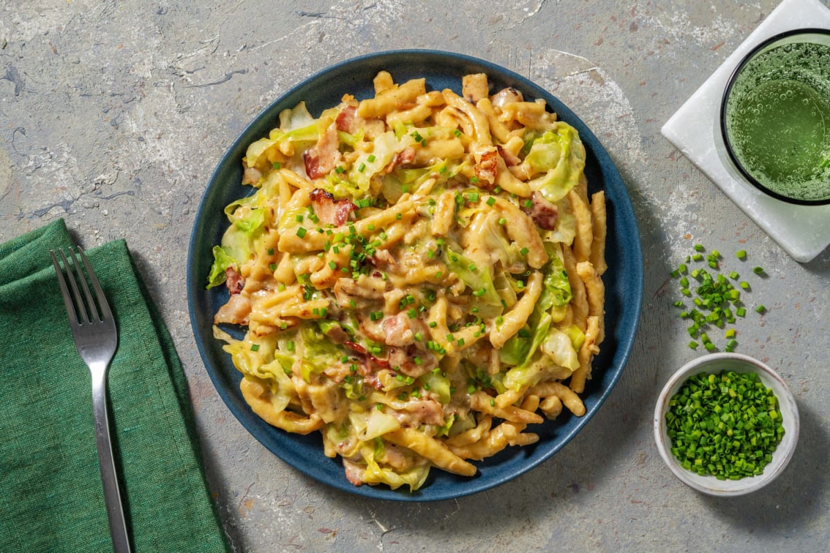 Gebratene Spätzle mit Bacon und Spitzkohl