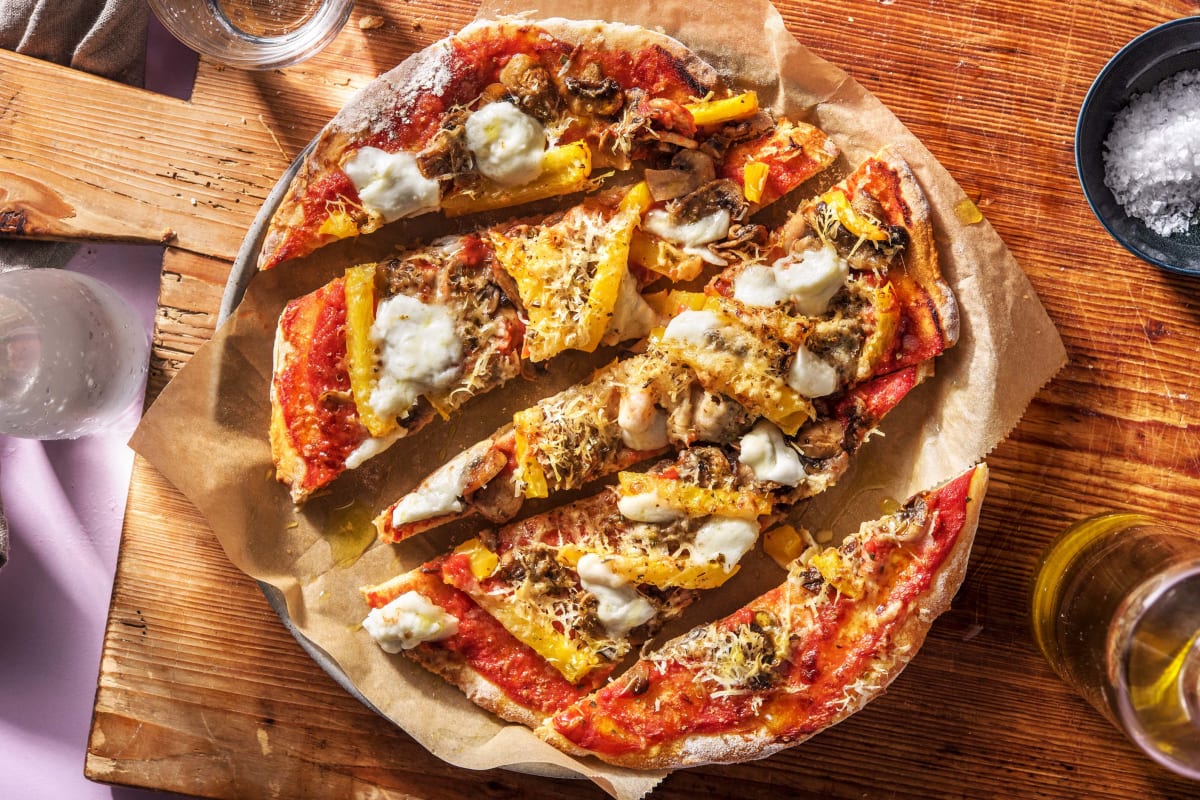 Italiaanse platbroodpizza's met buffelmozzarella