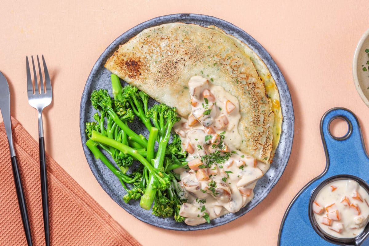 Käsige Pfannkuchen mit Jägersauce Rezept | HelloFresh