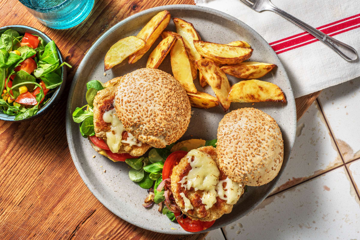 Kip-cheeseburgers met zoete rode ui