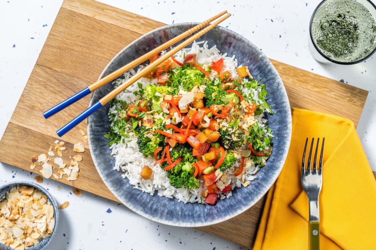 Kuba Kokos Bowl mit Ananas-Paprika-Salsa