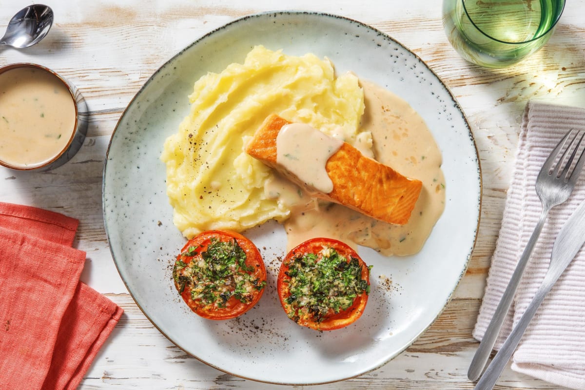 Lachs mit Estragonsoße und Kartoffelpüree