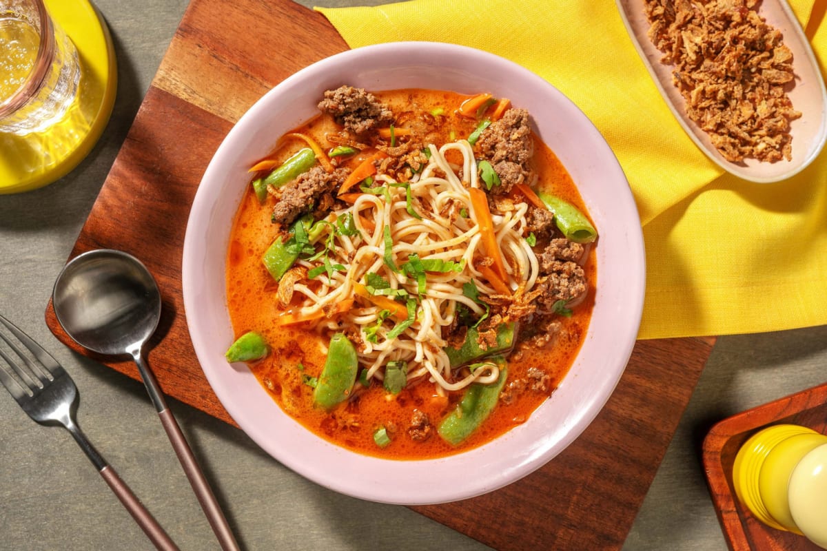 Soupe de nouilles au bœuf à la citronnelle et à la noix de coco