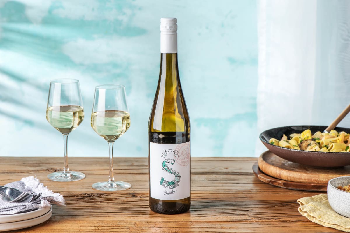 Lively and Refreshing Portuguese White
