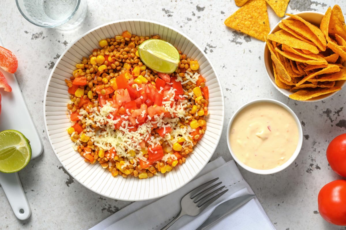 Mexicaans gekruide linzenstoof met pittige tortillachips