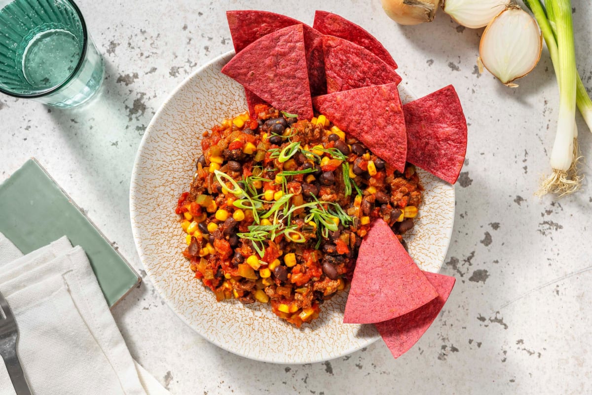 Runderstoof met Mexicaanse kruiden en bieten-tortillachips