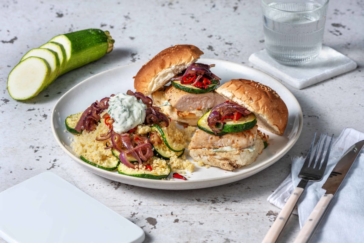 Mini-burgers de poulet et légumes rôtis