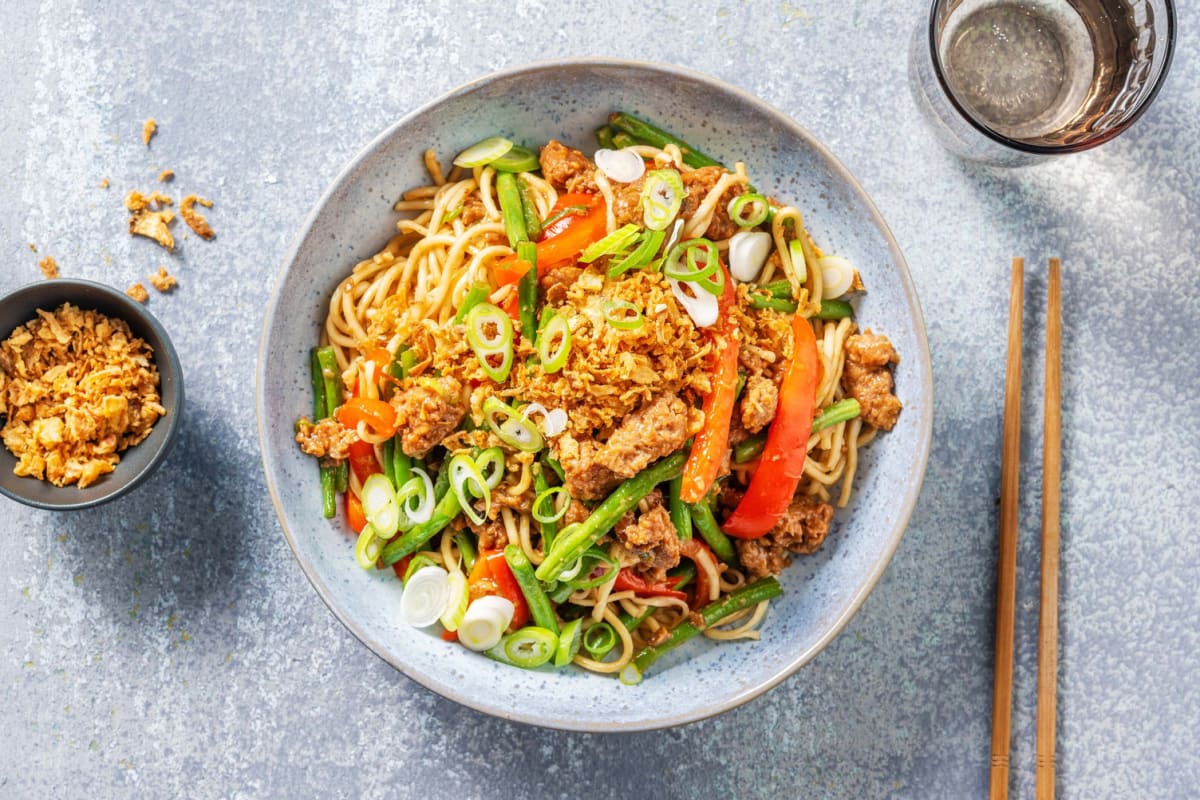 Nouilles Croustillantes au Poulet Sriracha au Miel