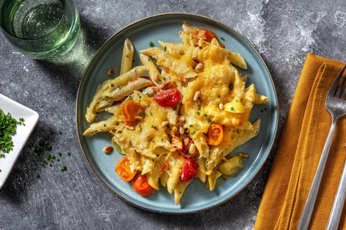 Nudelauflauf mit bunten Kirschtomaten