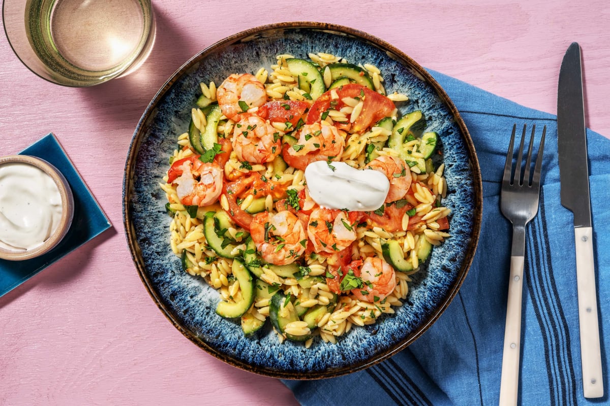 Orzo-Salat mit mediterran gewürzten Garnelen