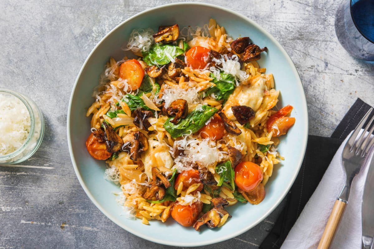 Orzotto mit Mozzarella und rauchigen Pilzen