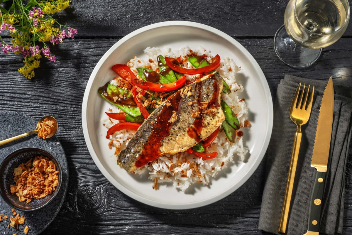 Loup de mer poêlé dans une sauce à la sichuanaise