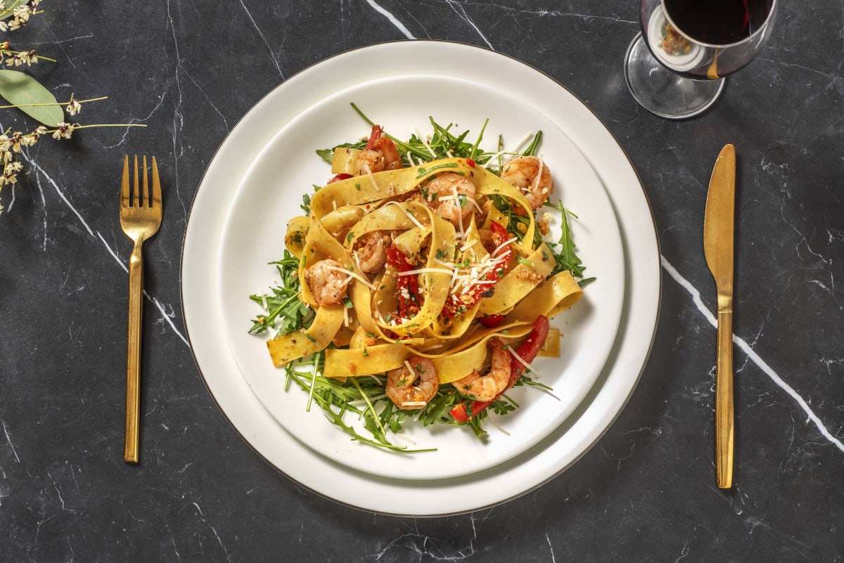 Pappardelle met garnalen in botersaus met knoflook