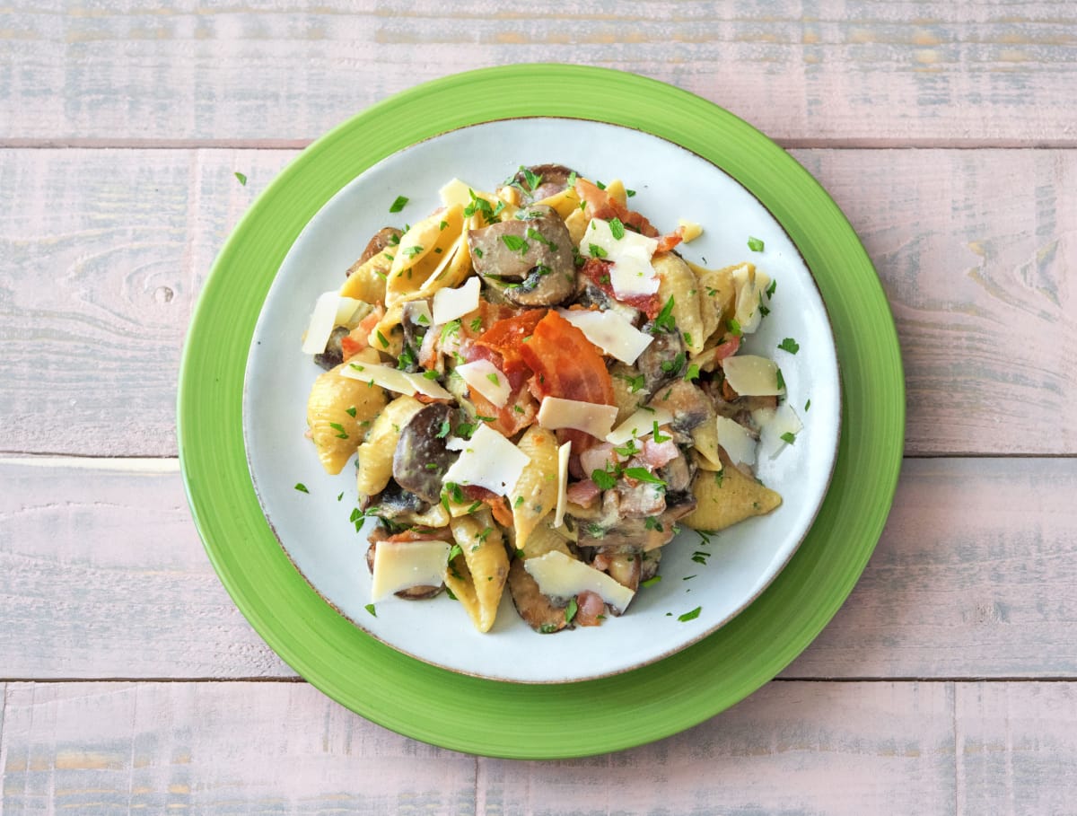 Pasta à la carbonara met champignons (op=op)