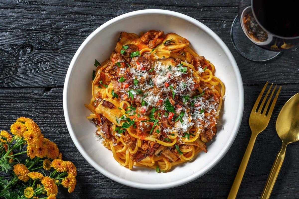 Pâtes arrabiata au bison et au bacon