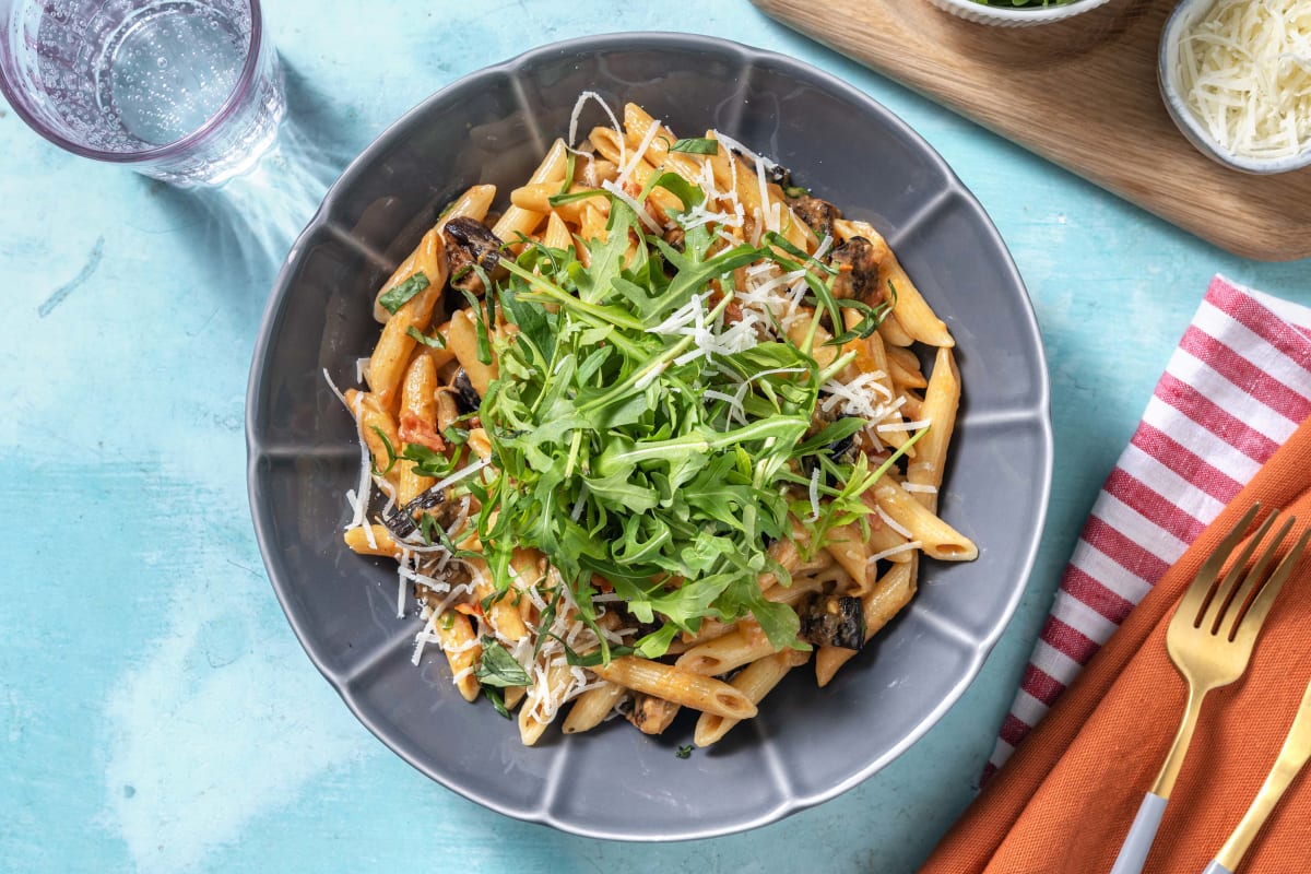 Penne et aubergine en sauce crémeuse