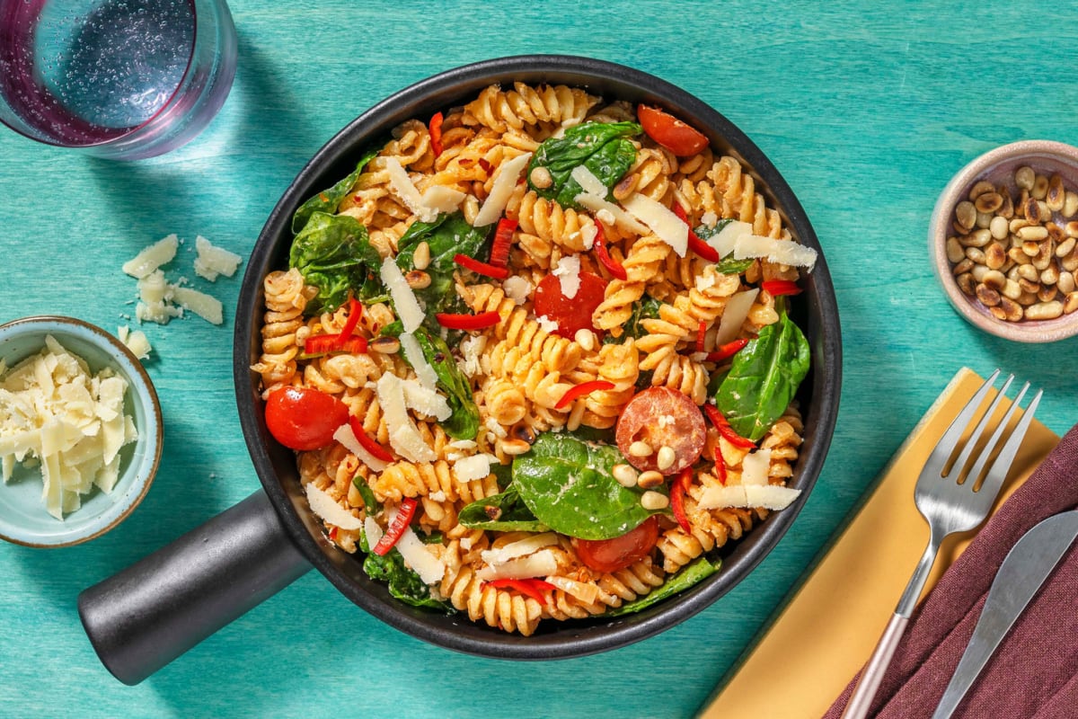 Pikante Fusilli Calabrese mit Pinienkernen