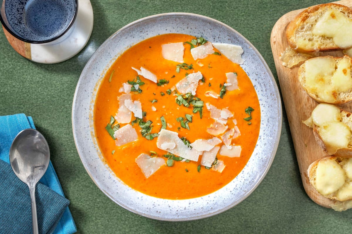 Pikante Tomaten-Peperoni-Suppe Rezept | HelloFresh