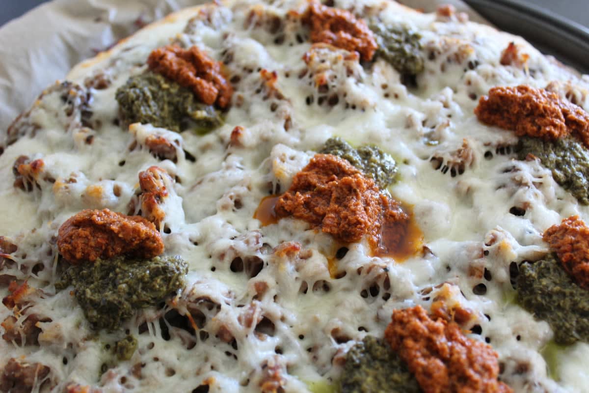 Italian Sausage White Sauce Pizza