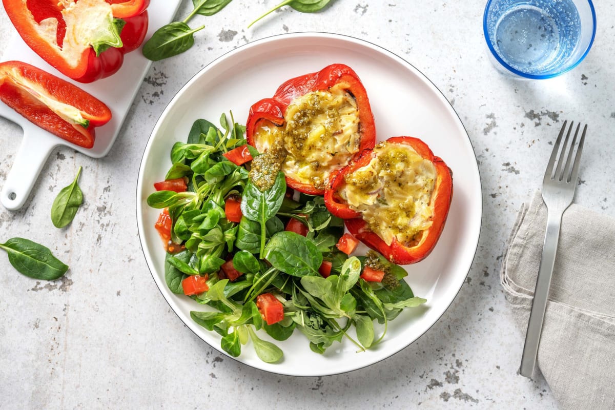 Halve paprika's gevuld met orzo en witte courgette