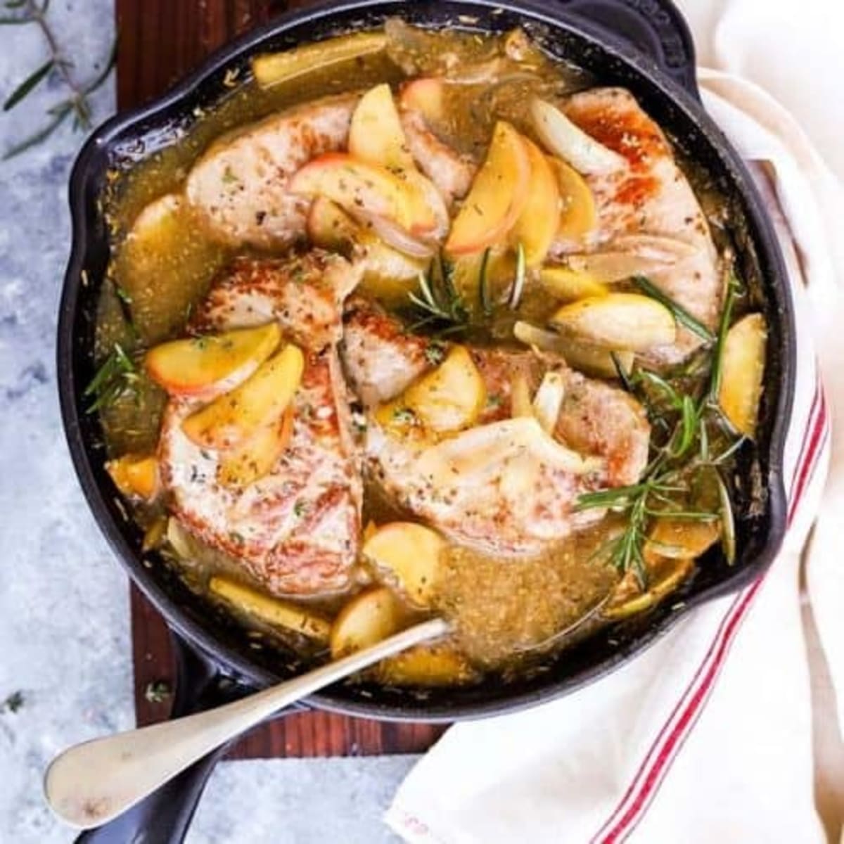 Skillet Pork Chops and Apples