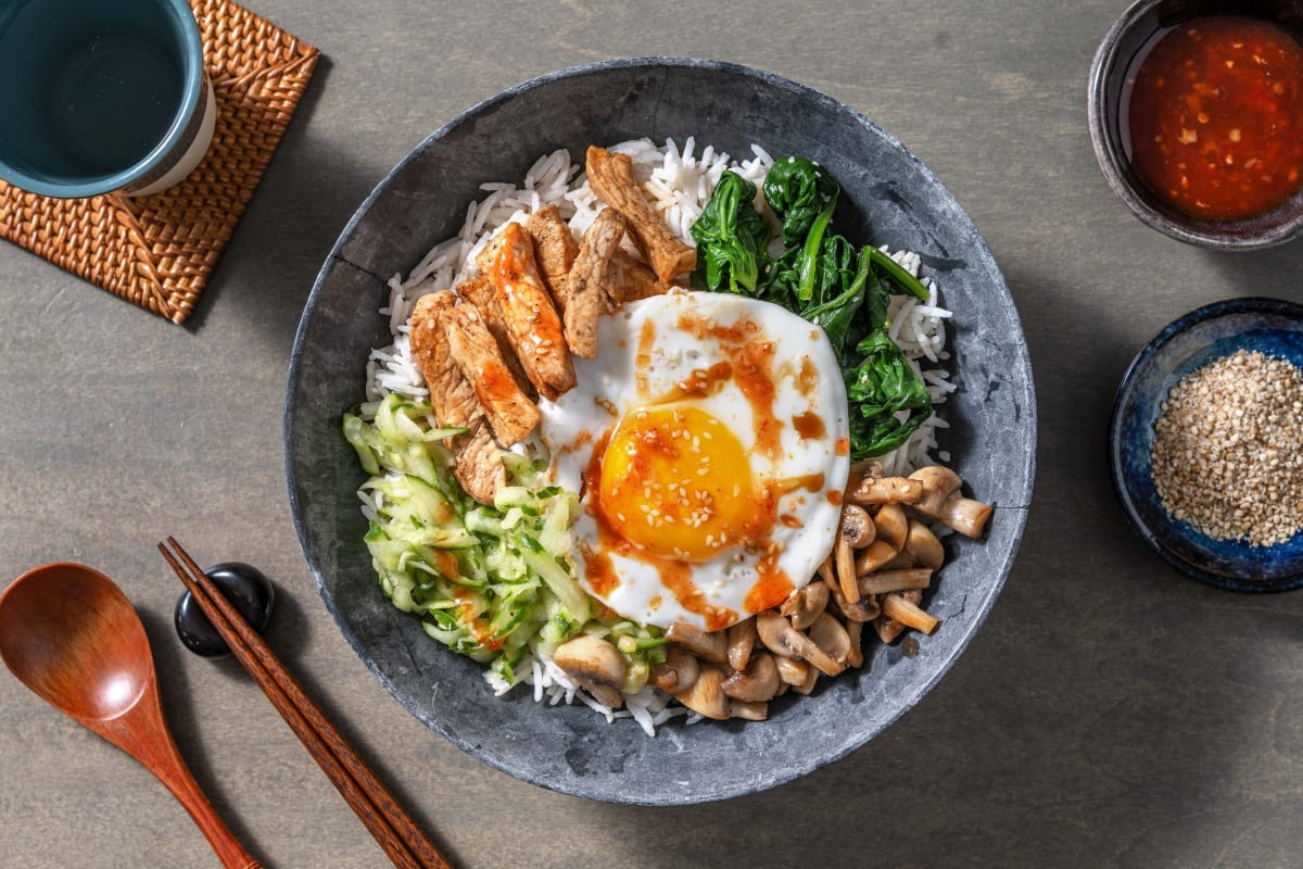 Rice bowl aux émincés de porc et œuf au plat