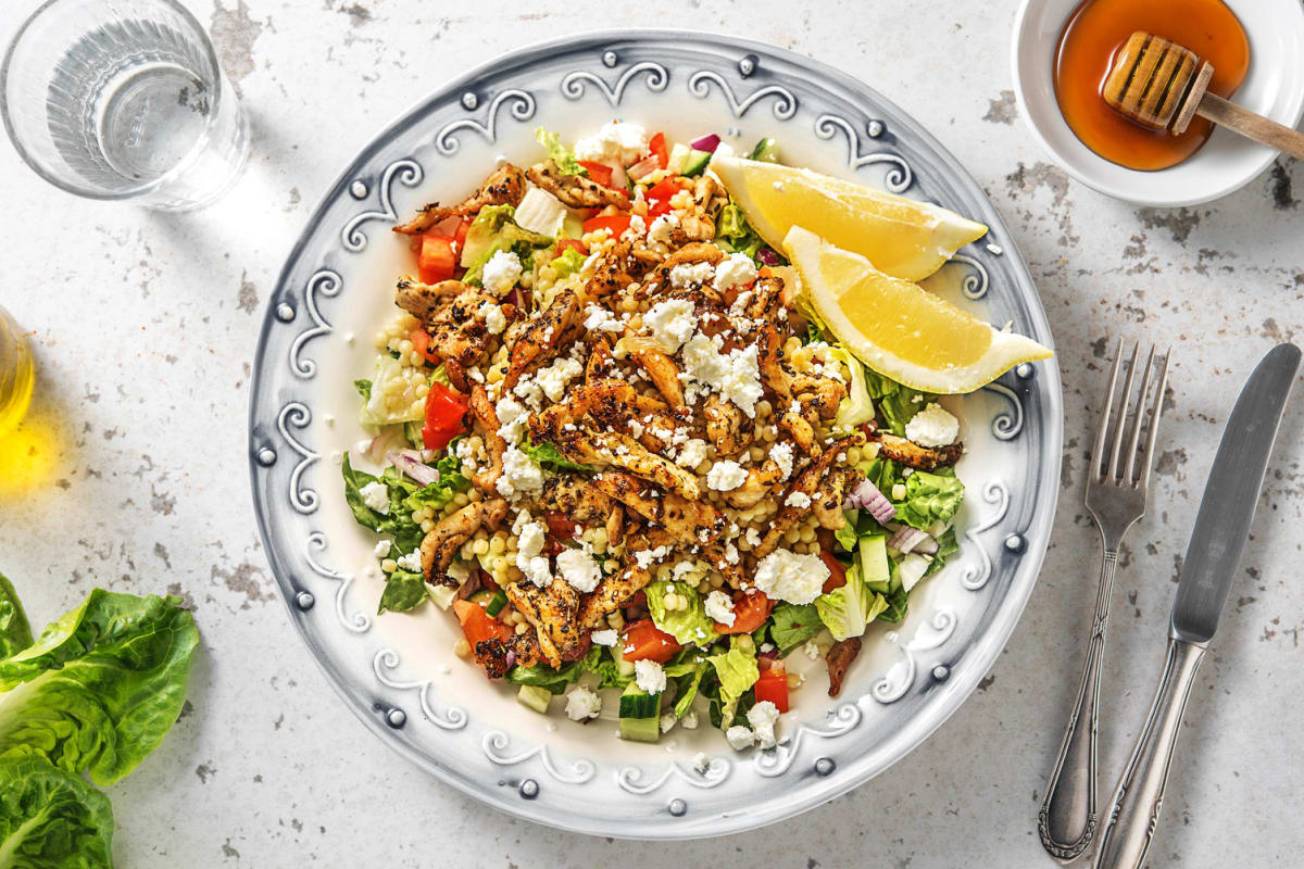 Salade grecque et émincés de cuisse de poulet