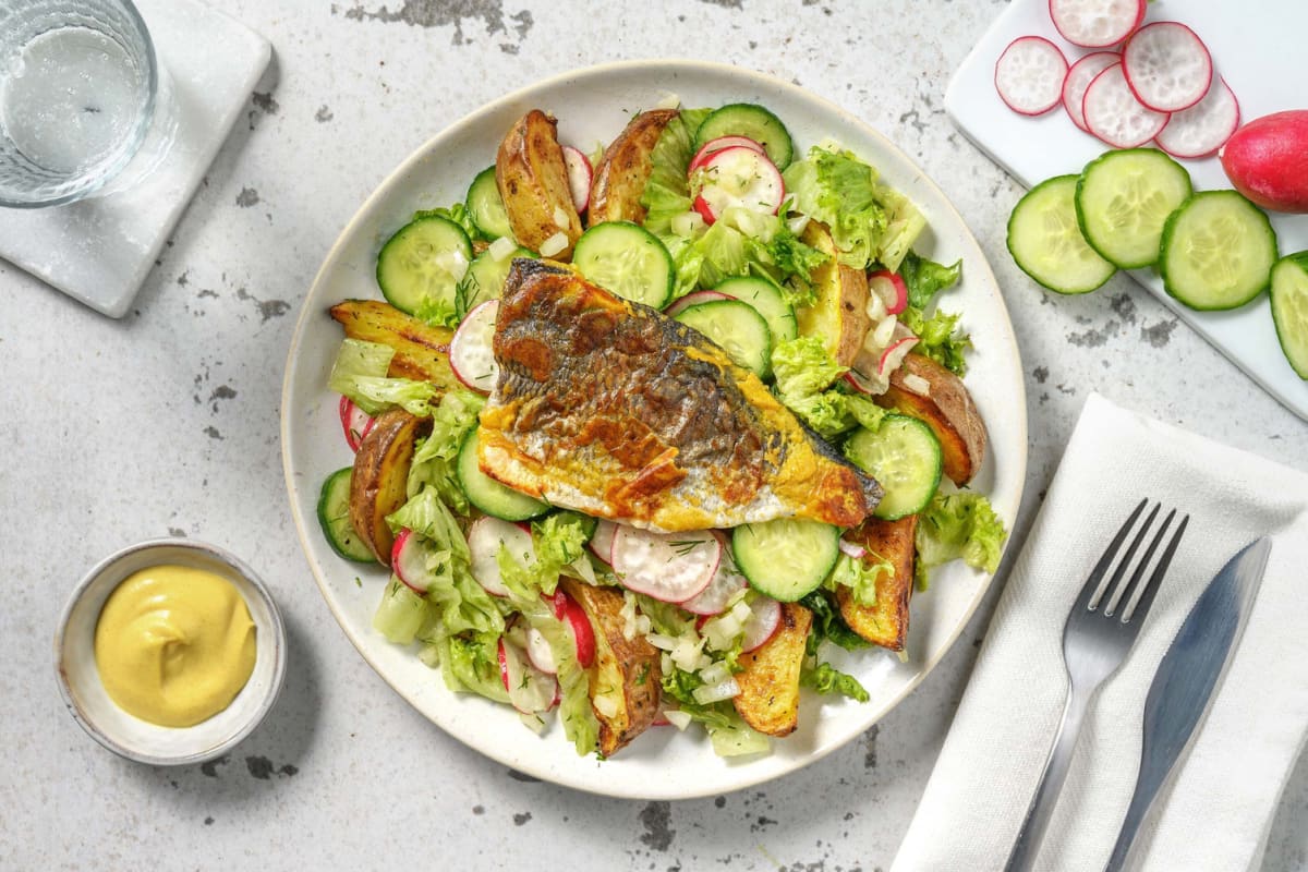 Scandinavische salade met heekfilet