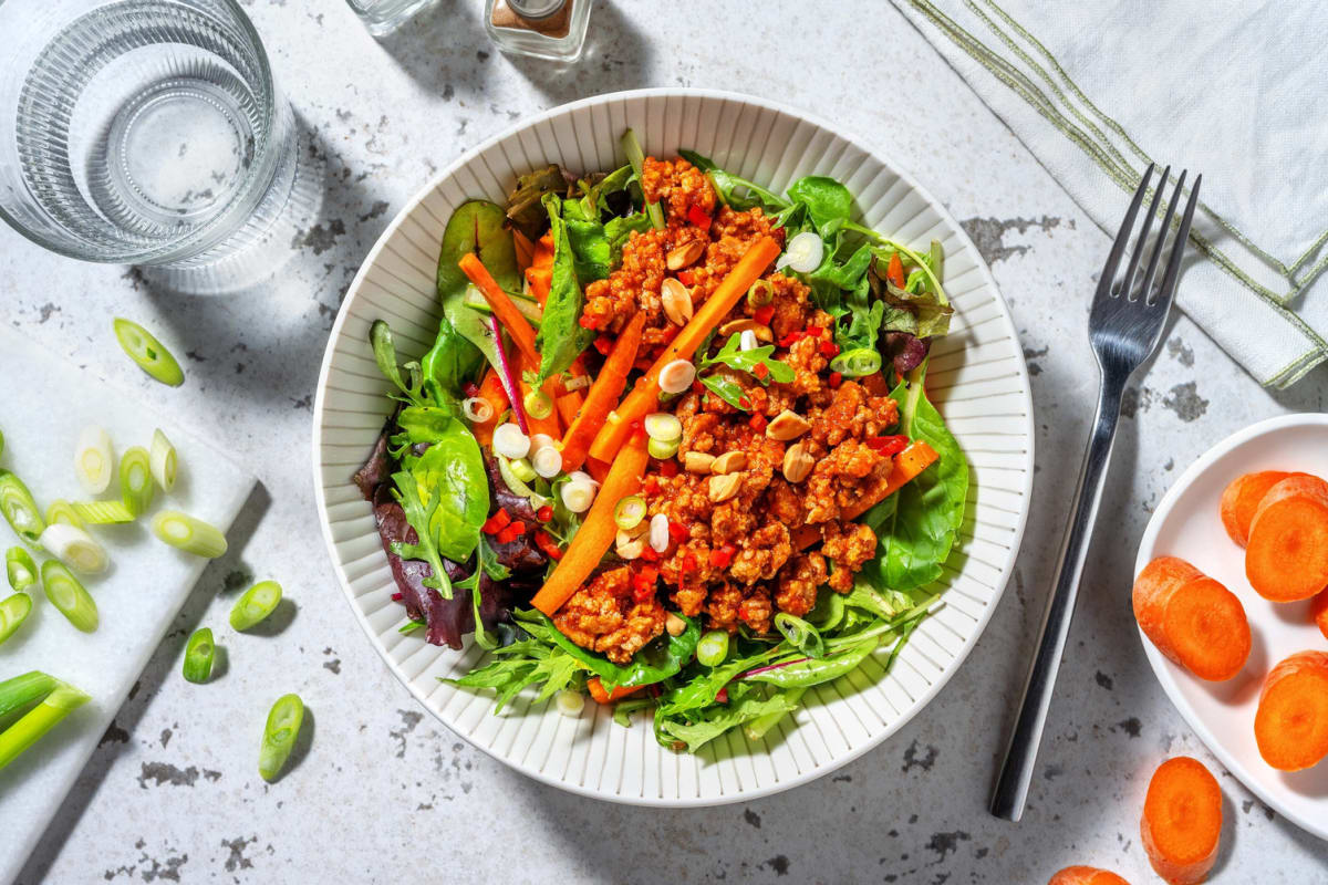 Salades de poulet au cari rouge