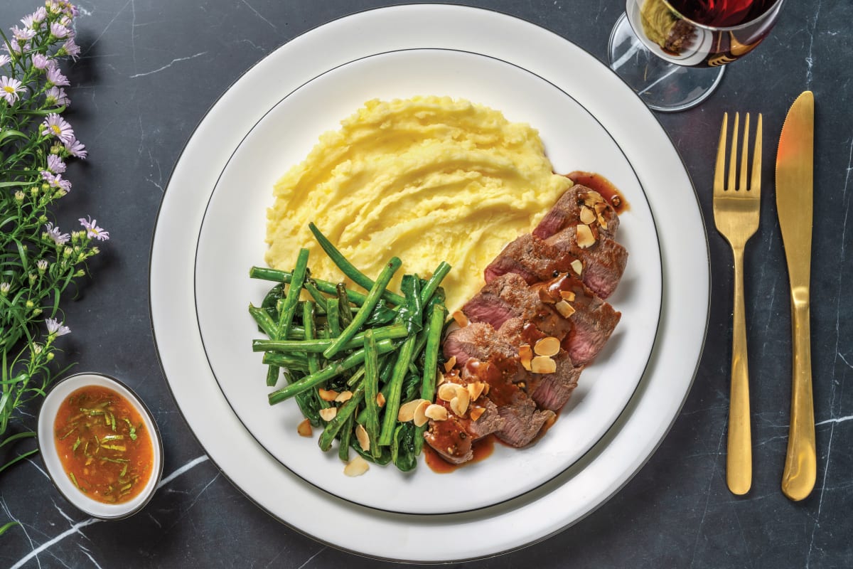 Seared Lamb & Peppercorn Gravy