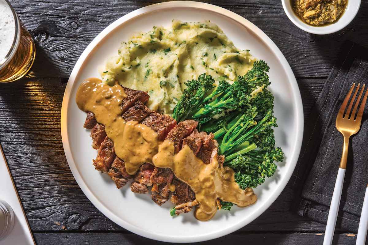 Seared Steak & Creamy Peppercorn Sauce