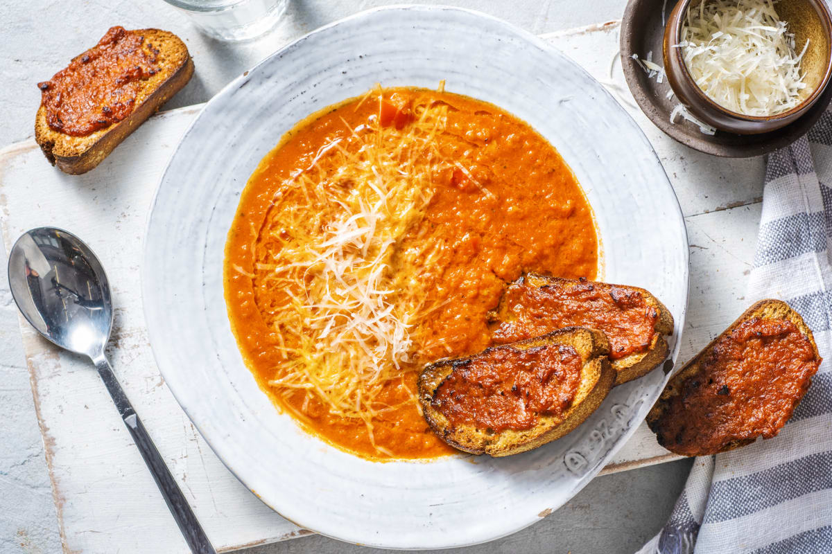 Soupe de tomate et bruschette au pesto de poivron