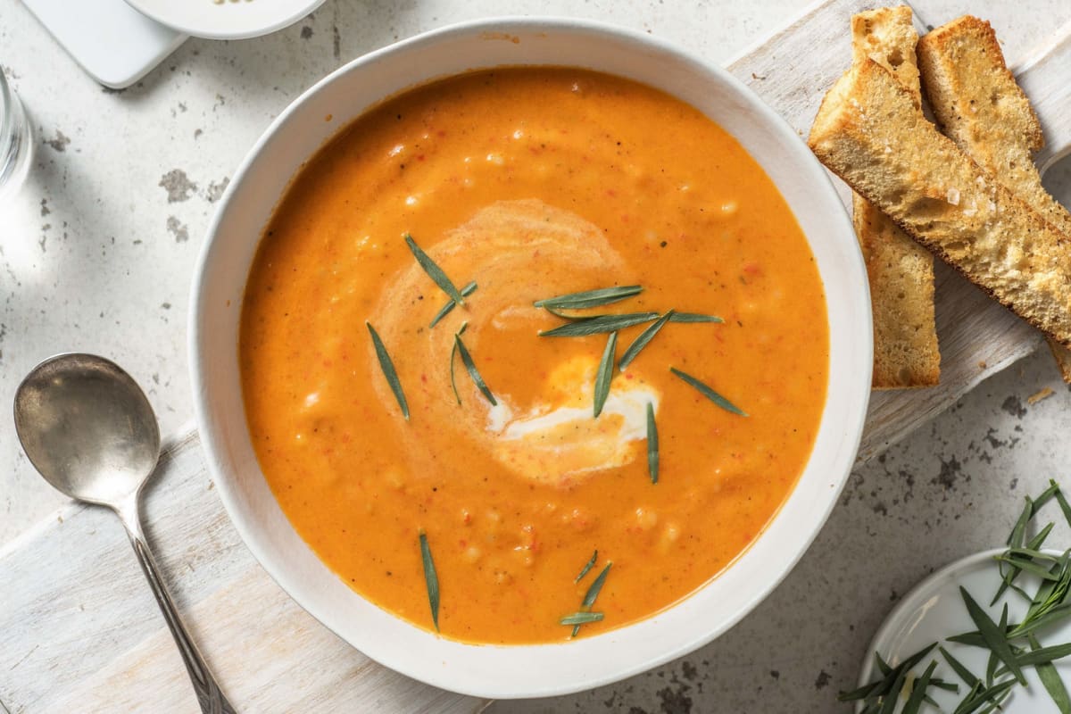 Soupe de tomate et de poivron au couscous perlé