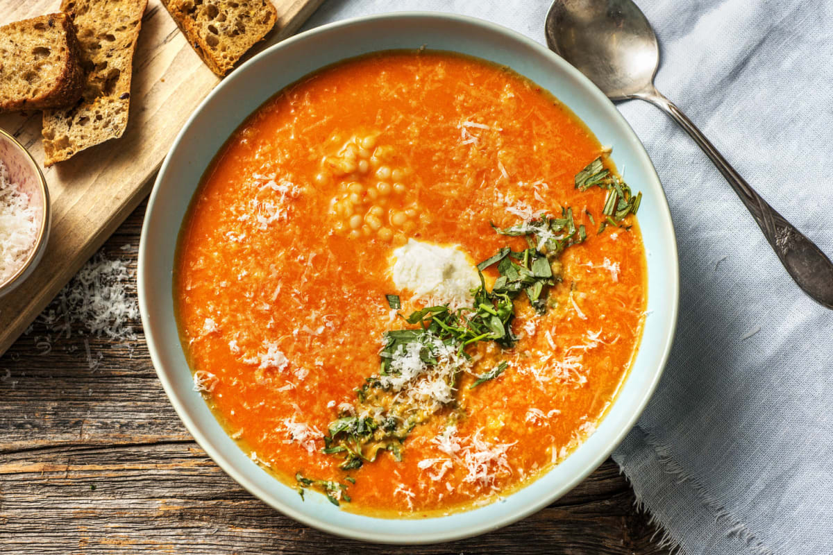 Soupe de tomate et poivron au couscous perlé