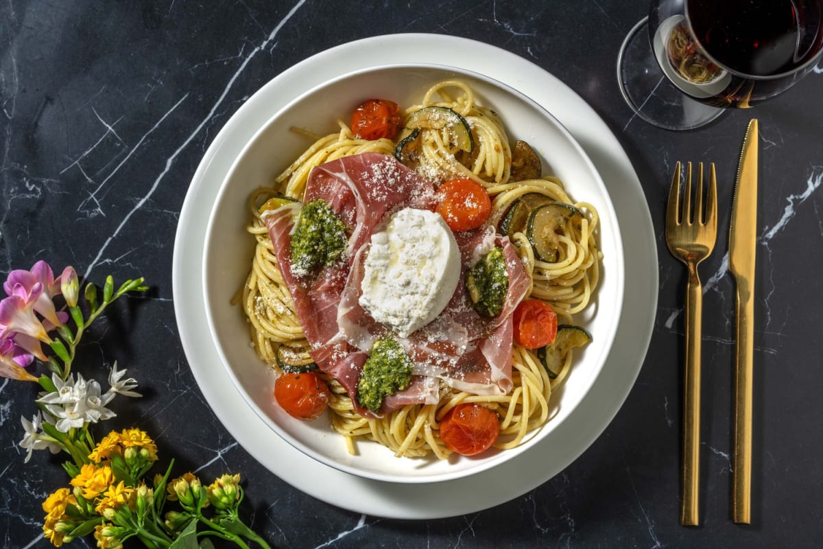 Pasta alla Genovese mit Rohschinken und Büffelmozzarella