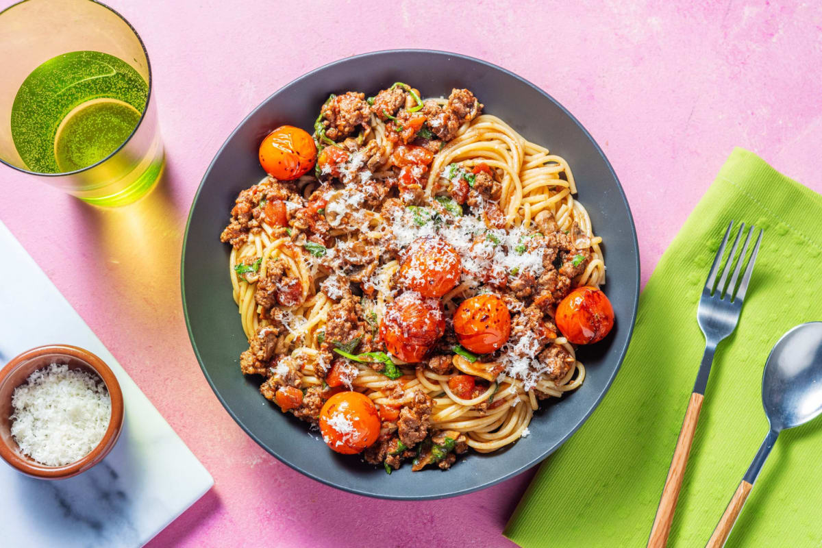 Spaghettis à la saucisse et aux champignons