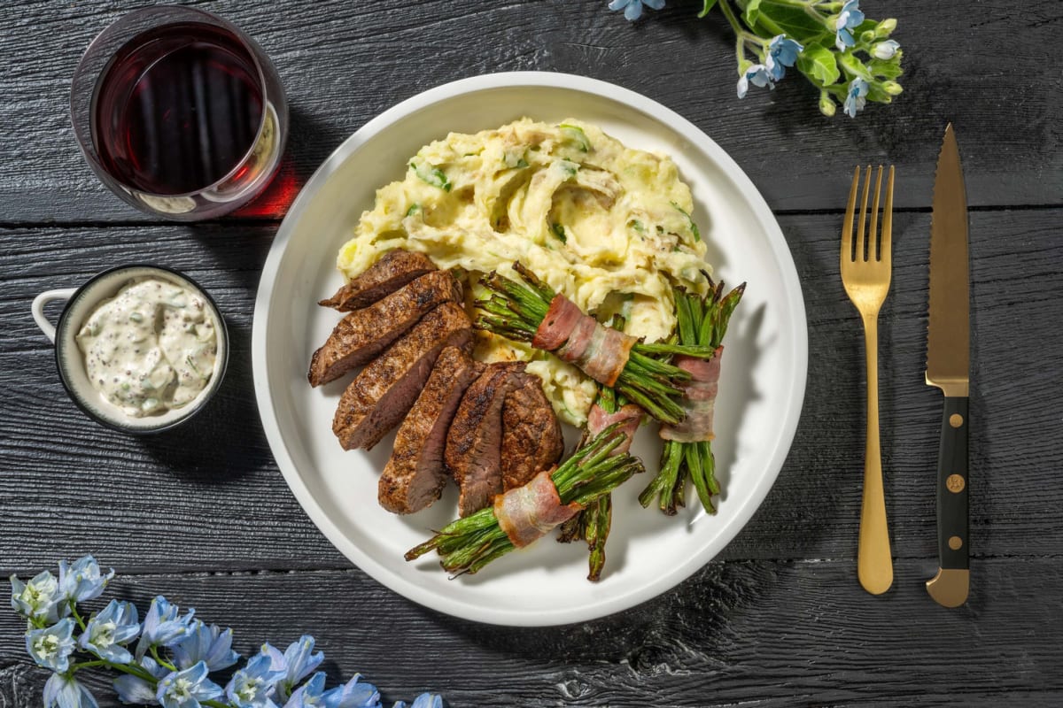 Steaks et haricots verts enrobés de bacon