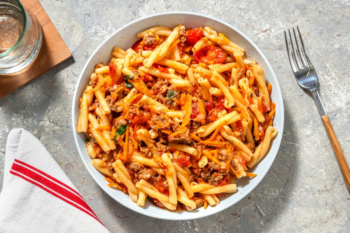 Strozzapreti! Pasta mit käsiger Bolognese