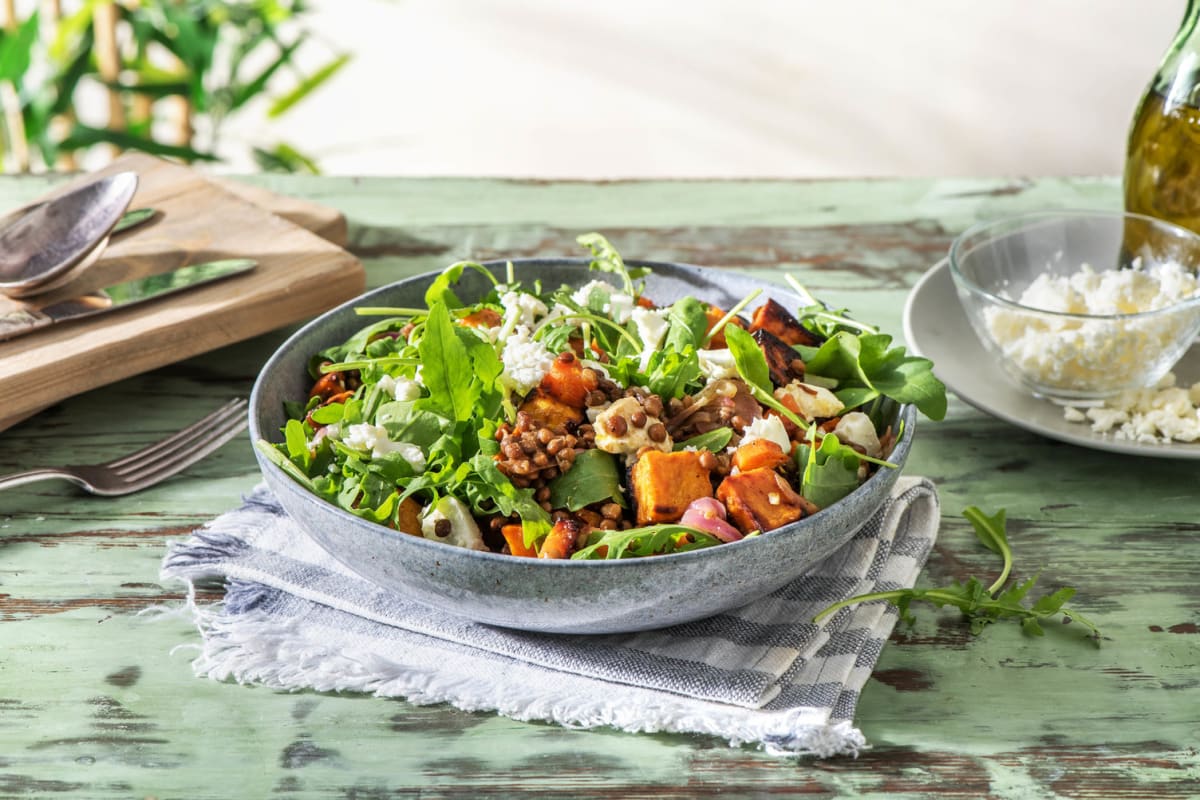 Süsskartoffel-Linsen-Salat mit Hirtenkäse