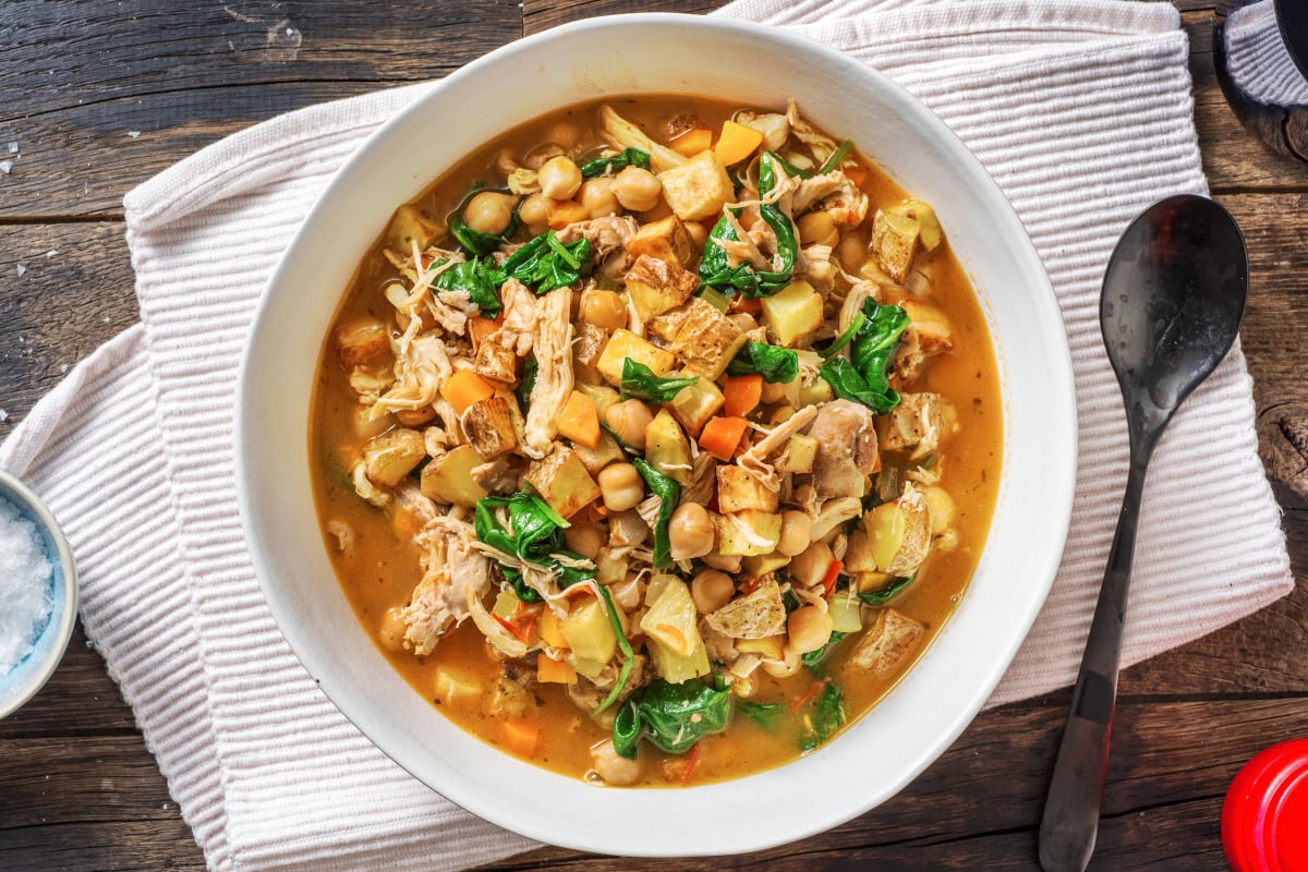 Tuscan Chicken and Chickpea Soup