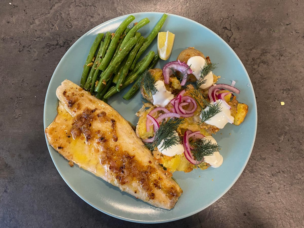 Seared sea bass and lemon sauce
