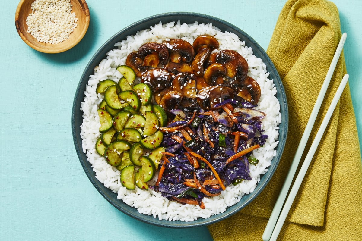 Vegan Saucy Mushroom & Cabbage Bibimbap