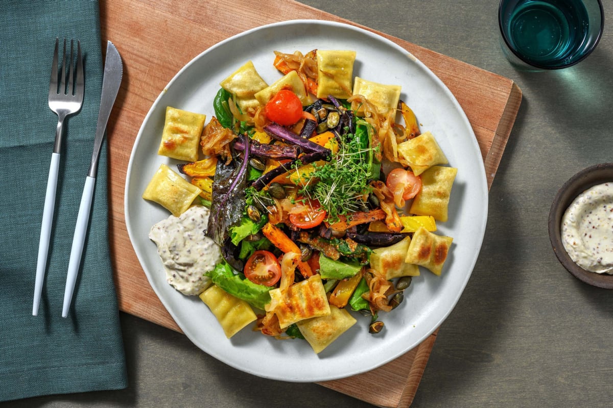 Vegane Maultaschen auf Wurzelgemüse-Salat