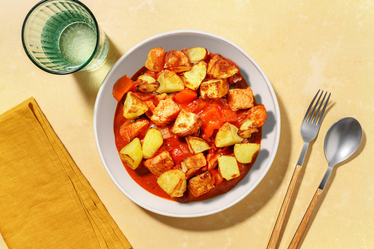 Magra murciana de cabeza de lomo con salsa casera de tomate y patatas asadas