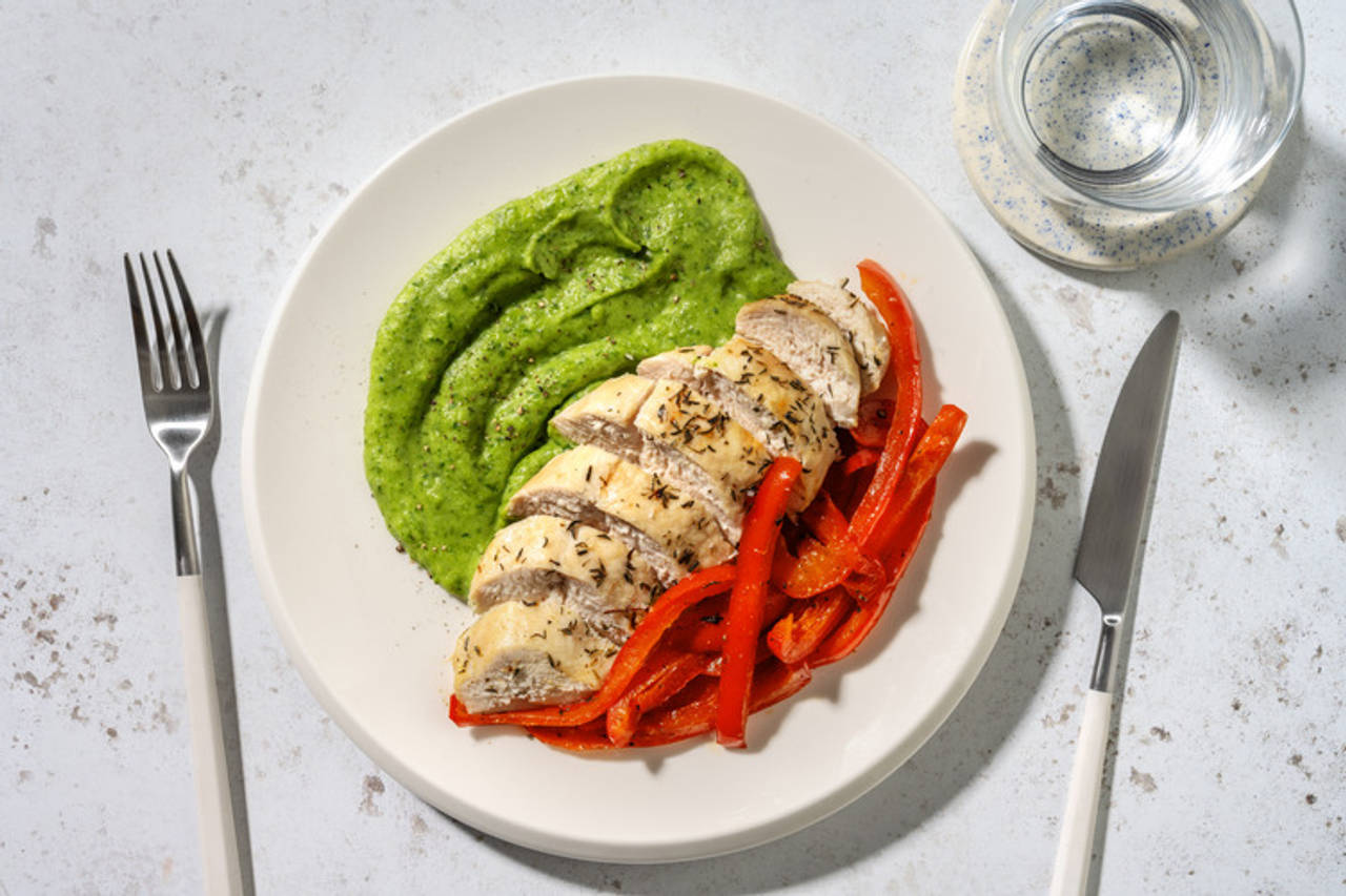 Pollo a la miel con puré verde de patata y espinaca con pimientos salteados