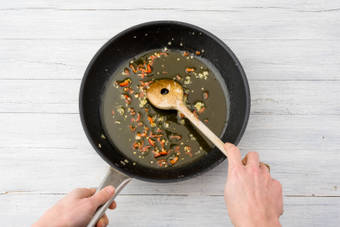 Cook the chilli & garlic