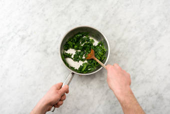 Cook the chopped spinach