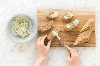 für das kräuterbaguette